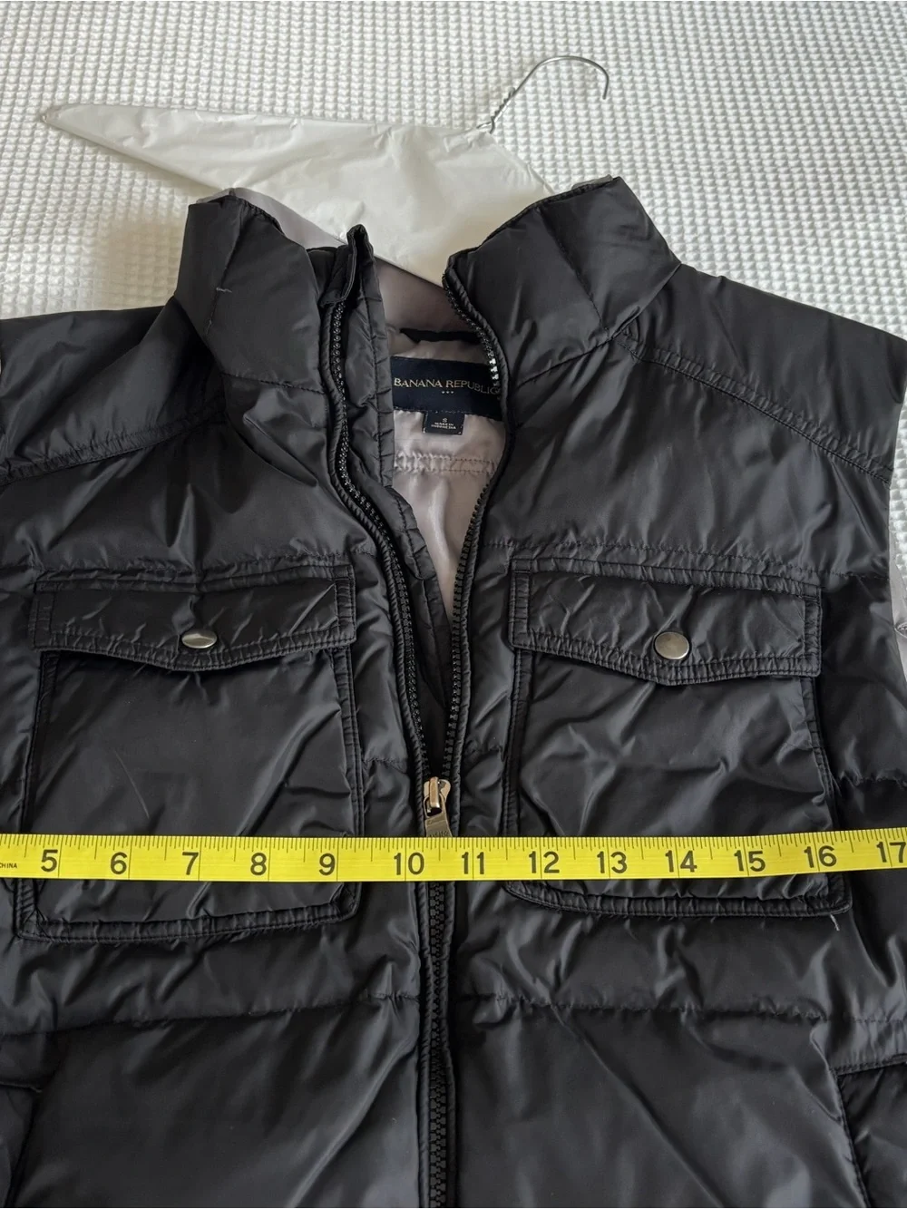 Banana Republic Black and Light Gray Puffer Vest